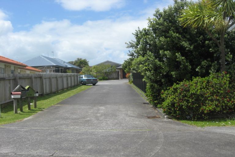 Photo of property in 1/16 Bellville Drive, Clendon Park, Auckland, 2103