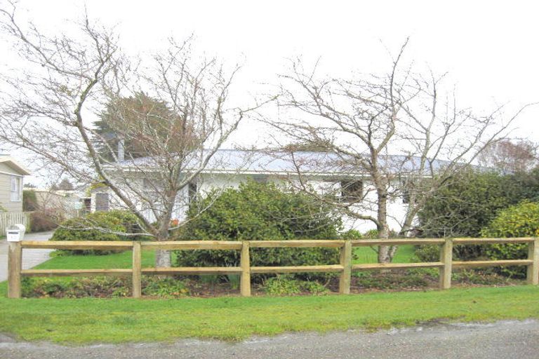 Photo of property in 10 Grange Street, Edendale, 9825