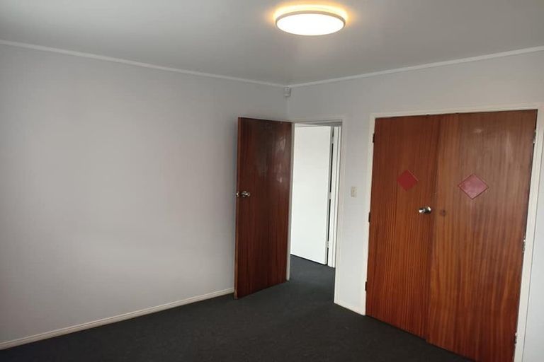 Photo of property in 5 Ranfurly Road, Papatoetoe, Auckland, 2104