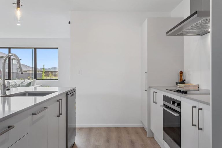 Photo of property in 58 Skibbereen Drive, Halswell, Christchurch, 8025