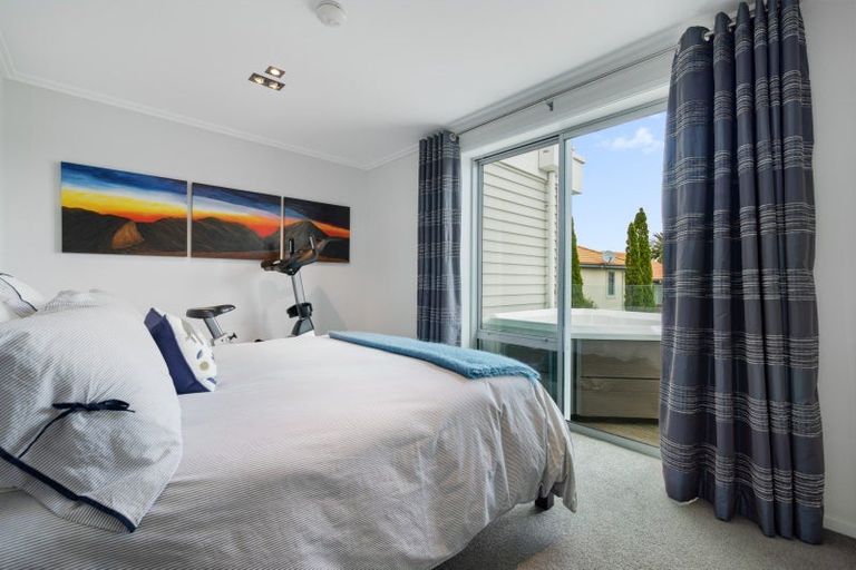 Photo of property in 3/104 Harbour Drive, Otumoetai, Tauranga, 3110