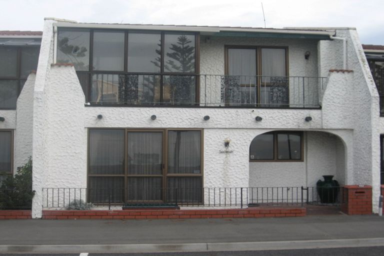 Photo of property in 457 Marine Parade, Napier South, Napier, 4110
