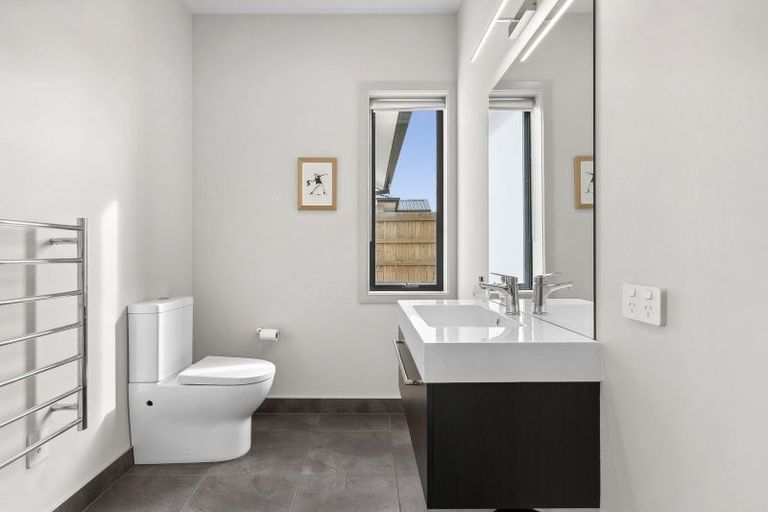 Photo of property in 8 Hebbard Court, Albert Town, Wanaka, 9305