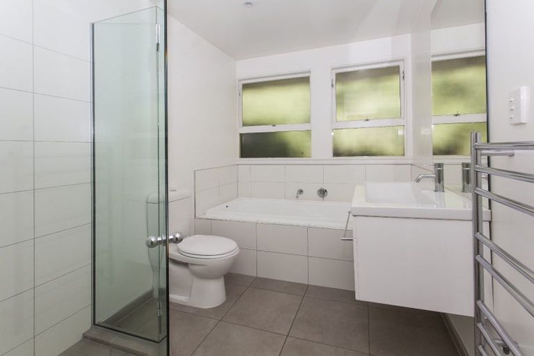 Photo of property in 27 Desmond Street, Merivale, Christchurch, 8014