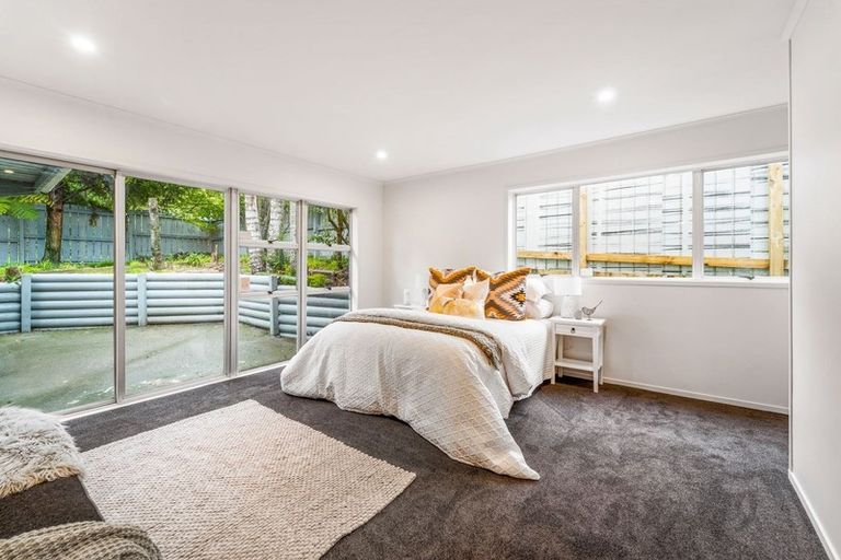 Photo of property in 340a West Coast Road, Glen Eden, Auckland, 0602