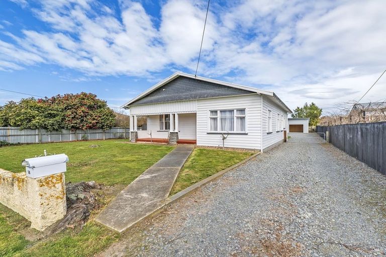 Photo of property in 14 Lee Street, Southbridge, 7602