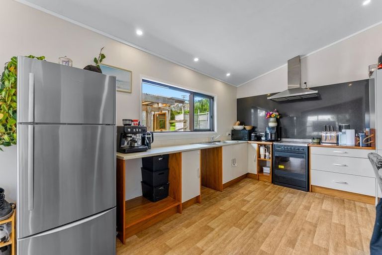 Photo of property in 20 Haywood Lane, Tawharanui Peninsula, Warkworth, 0986