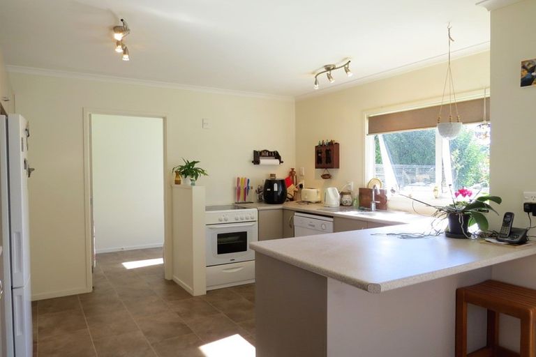Photo of property in 90 Victoria Street, Coromandel, 3506