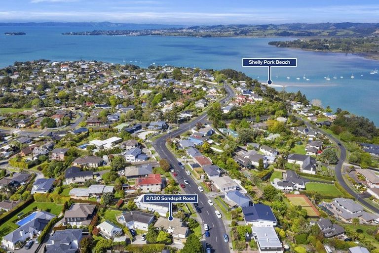 Photo of property in 2/130 Sandspit Road, Shelly Park, Auckland, 2014