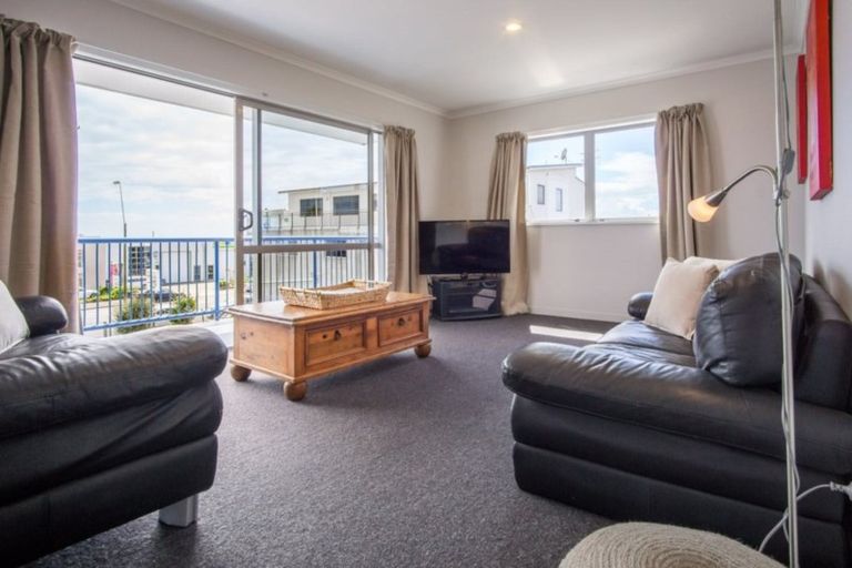 Photo of property in 138 Molesworth Street, New Plymouth, 4312