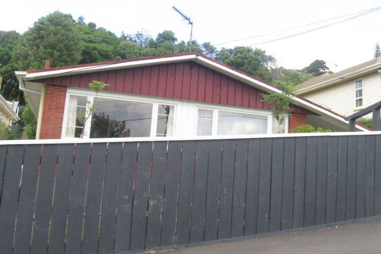 Photo of property in 15 Collier Avenue, Karori, Wellington, 6012
