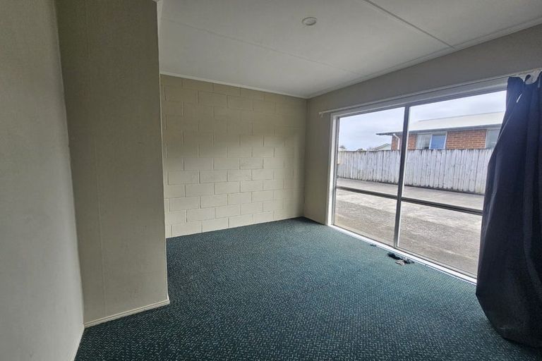 Photo of property in 12 Naumai Place, Spotswood, New Plymouth, 4310