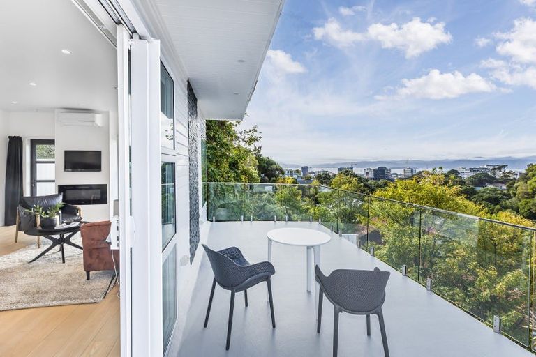 Photo of property in 10 Kilmister Avenue, Thorndon, Wellington, 6011