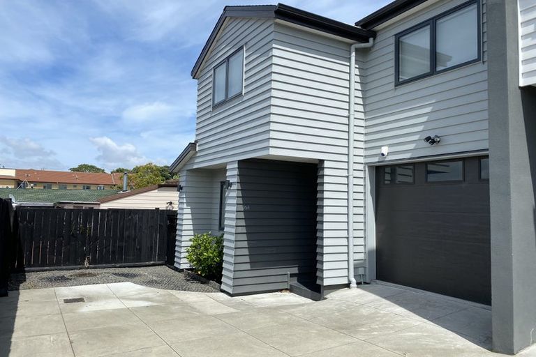 Photo of property in 35e Vincent Street, Howick, Auckland, 2014