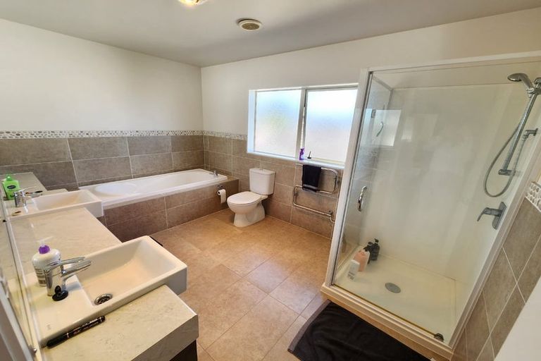 Photo of property in 9 Wawatai Drive, Karaka, Papakura, 2113