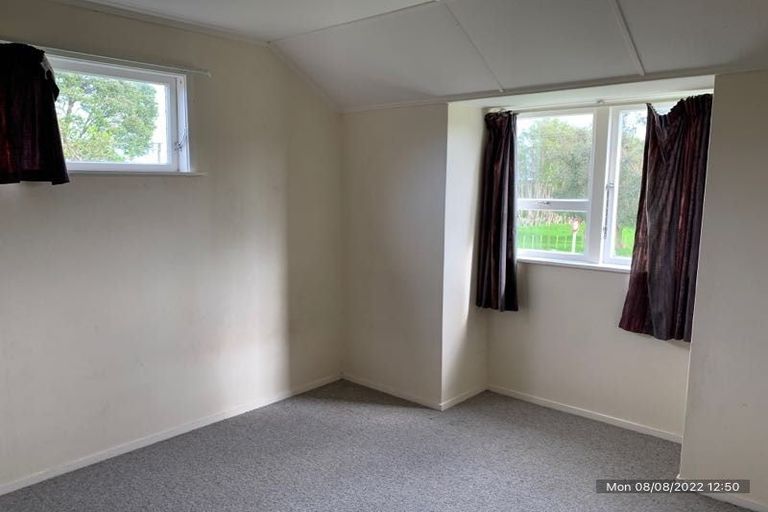 Photo of property in 6 Papaitonga Lake Road, Ohau, Levin, 5570