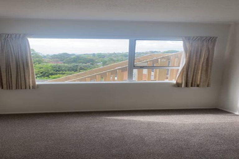 Photo of property in 2/3 Northwick Place, Hillcrest, Auckland, 0627