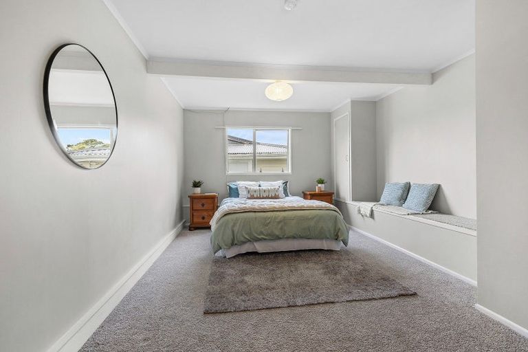 Photo of property in 3 Kimball Place, Johnsonville, Wellington, 6037