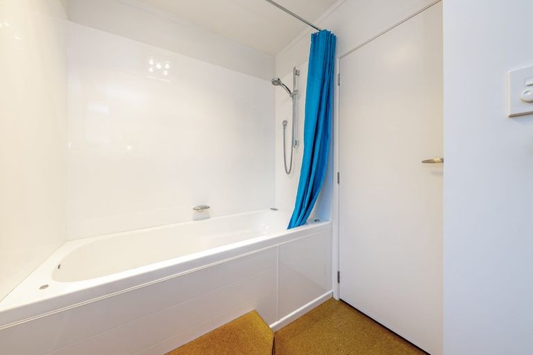 Photo of property in 19 Greers Road, Weymouth, Auckland, 2103