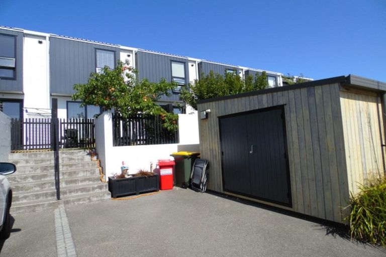 Photo of property in 216 Hobsonville Point Road, Hobsonville, Auckland, 0616