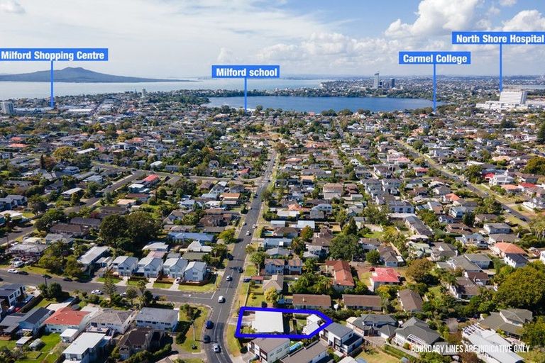 Photo of property in 129a Nile Road, Milford, Auckland, 0620