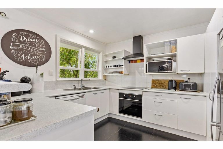 Photo of property in 77 Royal Road, Massey, Auckland, 0614