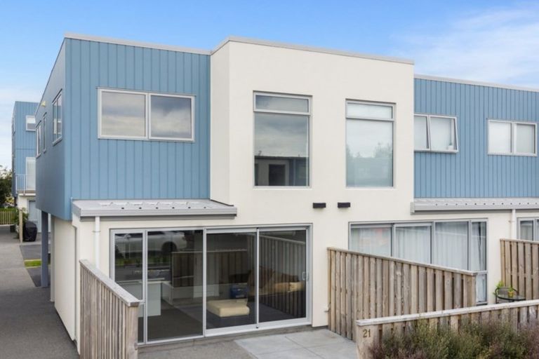 Photo of property in 31 Reynolds Place, Papamoa Beach, Papamoa, 3118