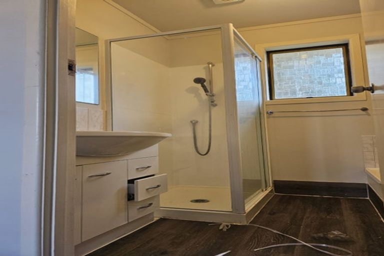 Photo of property in 33 Leaver Place, Weymouth, Auckland, 2103