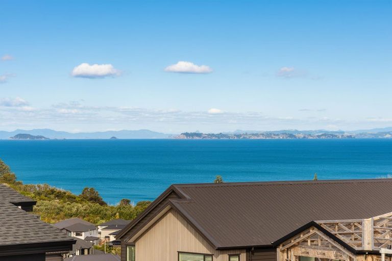 Photo of property in 53 Kumukumu Road, Long Bay, Auckland, 0630