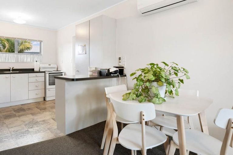 Photo of property in 98d Lakeside Drive, Orewa, 0931