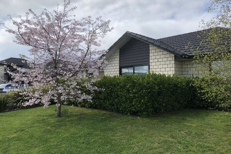 Photo of property in 8 Isobel Hodgson Drive, Cambridge, 3434