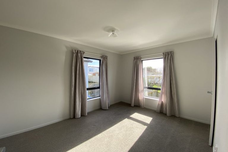 Photo of property in 37 Ipukarea Street, Weymouth, Auckland, 2103