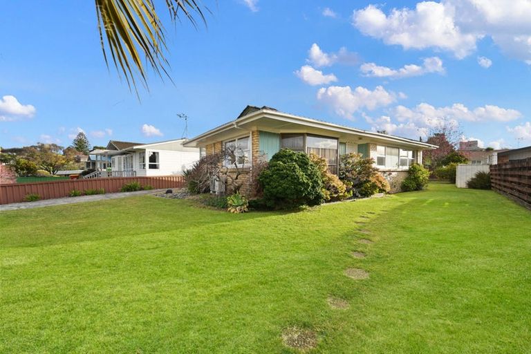 Photo of property in 10 Fiona Place, Dinsdale, Hamilton, 3204