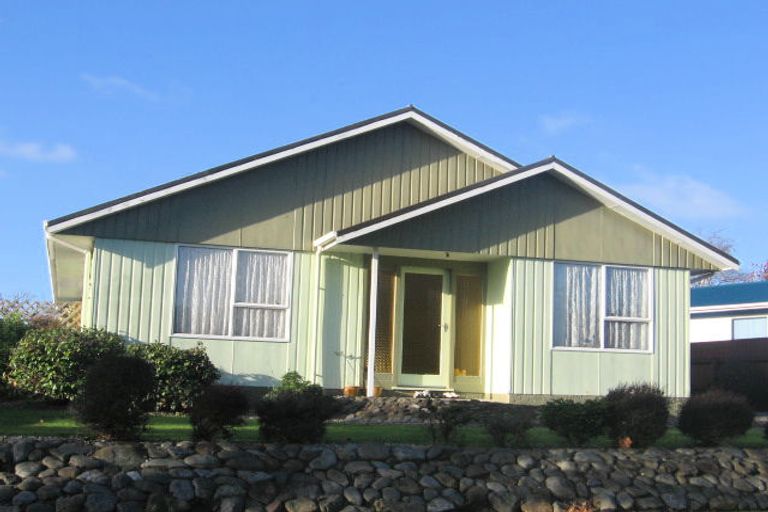 Photo of property in 16 Stillwater Place, Westbrook, Palmerston North, 4412