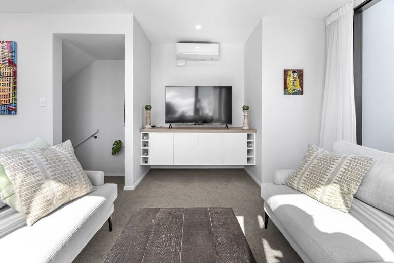 Photo of property in 8/17 Victoria Road, Mount Maunganui, 3116