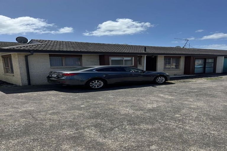 Photo of property in 1/560 Great South Road, Manukau, Auckland, 2025