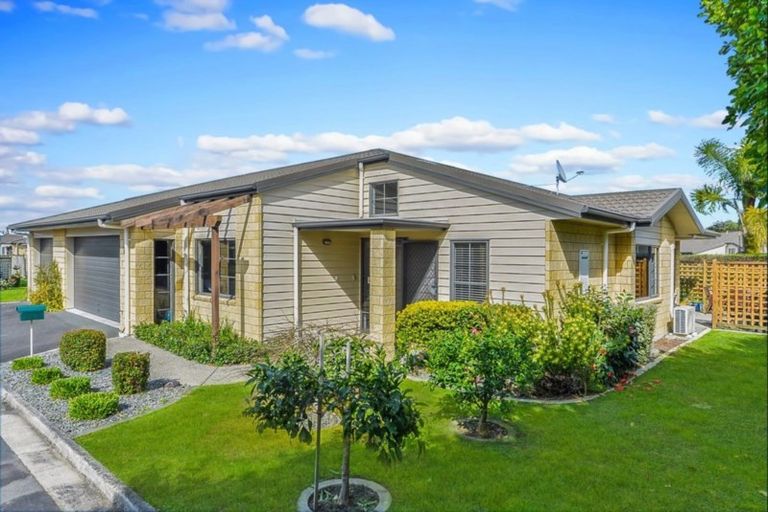 Photo of property in Bramley Gardens, 8/3 Turnbury Court, Rototuna, Hamilton, 3210