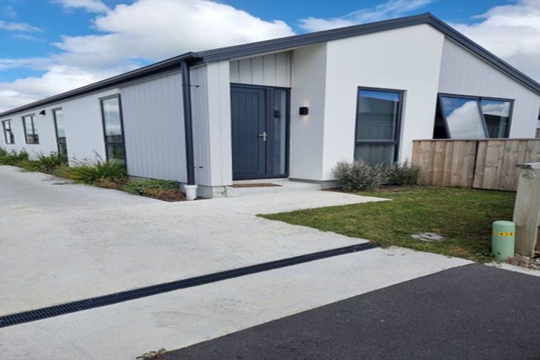 Photo of property in 32 Harrison Drive, Rolleston, 7614