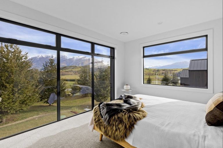 Photo of property in 23 Soudley Court, Jacks Point, Queenstown, 9371