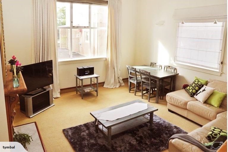 Photo of property in 5/37 Majoribanks Street, Mount Victoria, Wellington, 6011