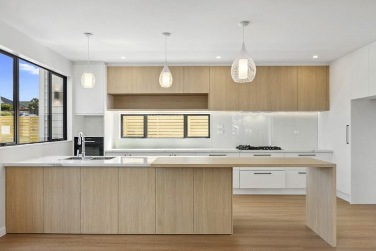 Photo of property in 19 Waterloo Road, Milford, Auckland, 0620