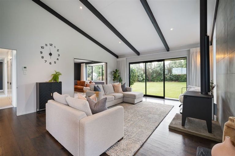 Photo of property in 211 Waikuku Beach Road, Waikuku, Rangiora, 7473