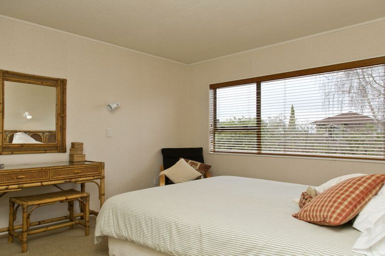 Photo of property in 3a Dorothy Drive, Acacia Bay, Taupo, 3330