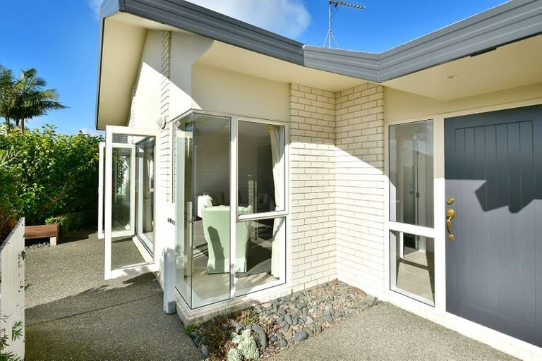 Photo of property in 8 Spinnaker Point, Manly, Whangaparaoa, 0930