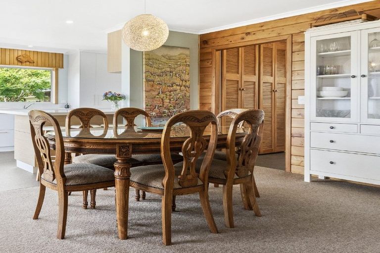 Photo of property in 218 Massey Road, Waipu, 0582