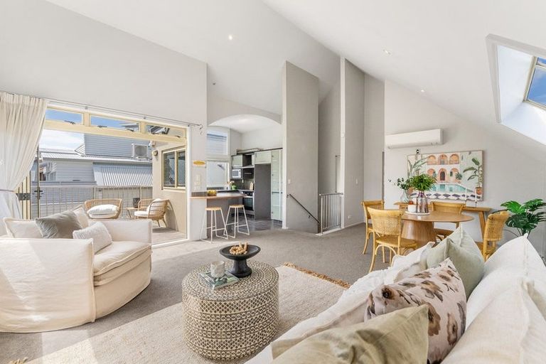 Photo of property in 25 Rita Street, Mount Maunganui, 3116