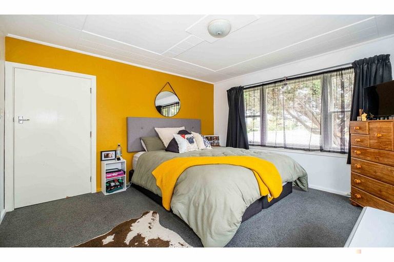 Photo of property in 22 Hughes Street, Waimate, 7924