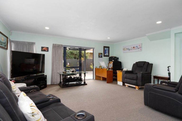 Photo of property in 25 Village Park Drive, Welcome Bay, Tauranga, 3112