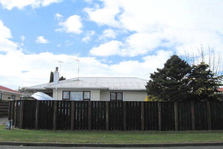 Photo of property in 38a Rollerson Street, Papakura, 2110