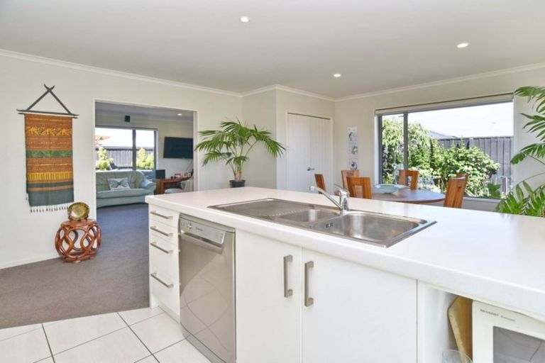 Photo of property in 17 Sincock Place, Kaiapoi, 7630